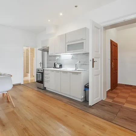 Vila Gala Ubytovani Apartmany V Secesni Vile Soukrome Parkovani U Domu Zdarma Ceska Lipa Exterior photo