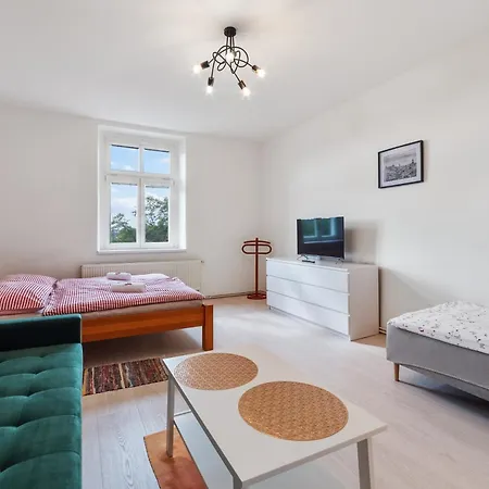 Vila Gala Ubytovani Apartmany V Secesni Vile Soukrome Parkovani U Domu Zdarma Ceska Lipa Exterior photo