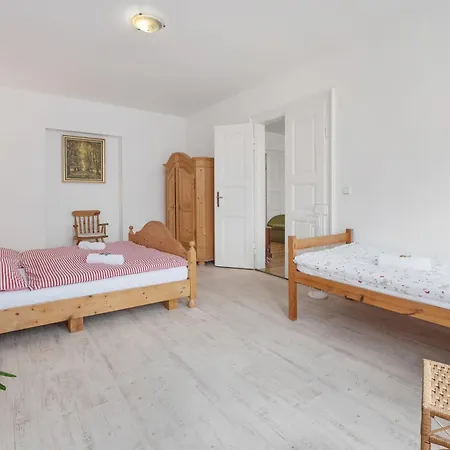 Vila Gala Ubytovani Apartmany V Secesni Vile Soukrome Parkovani U Domu Zdarma Ceska Lipa Exterior photo