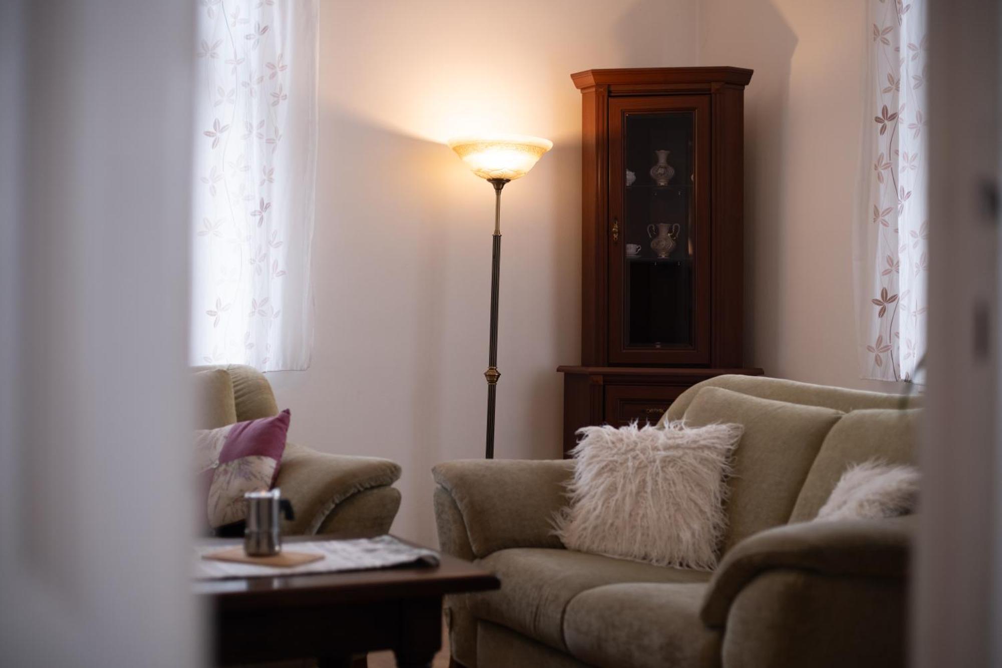 Apartment Gala V Secesni Soukrome Parkovani U Domu Zdarma