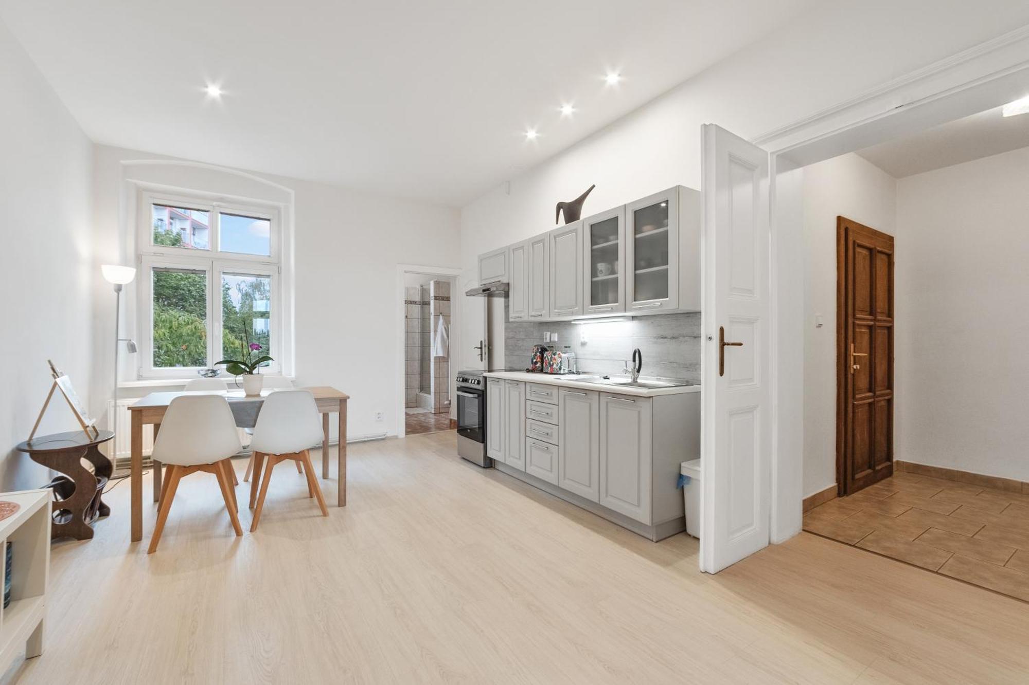 Apartment Gala V Secesni Soukrome Parkovani U Domu Zdarma